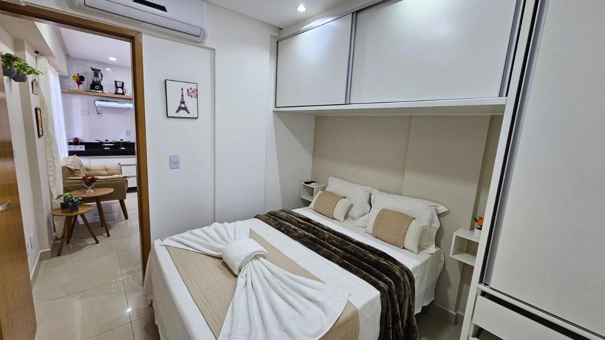 Flat Lindissimo Ao Lado Flamboyant Shop Apto 301 Apartment